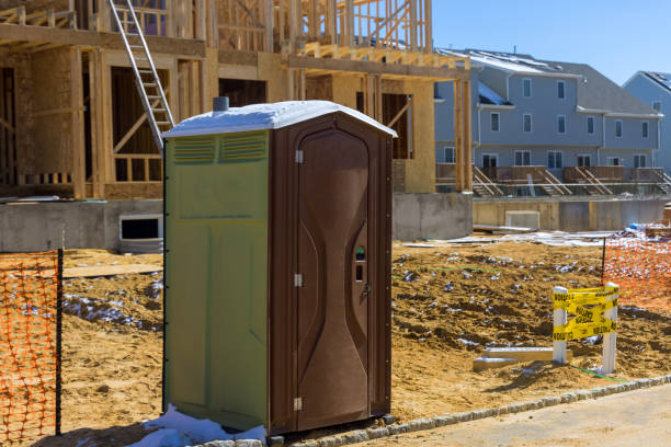 Best Portable restroom solutions  in Suamico, WI